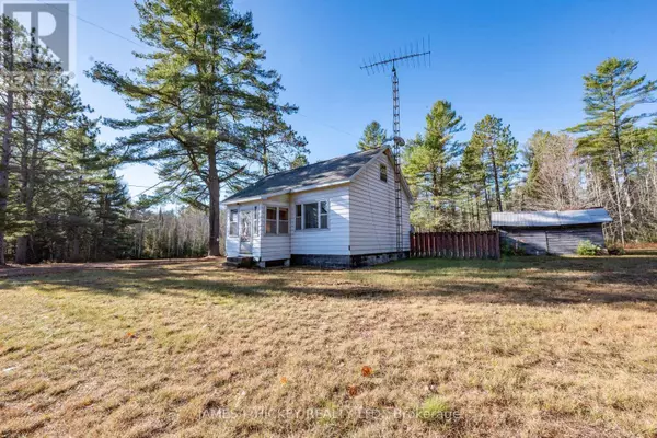 Laurentian Hills, ON K0J1P0,32359 HWY 17 HIGHWAY