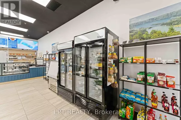 Ottawa, ON K2L4B2,420 Hazeldean RUN #8