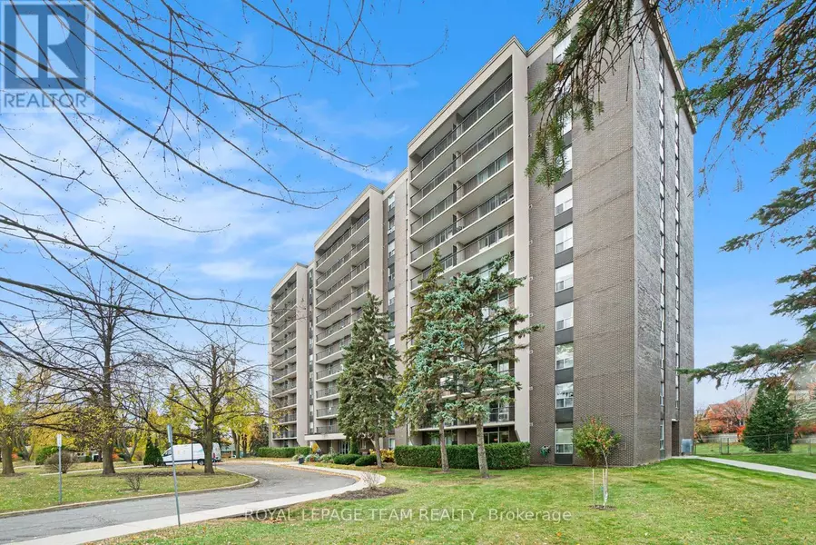 2400 Virginia DR #606, Ottawa, ON K1H8L3