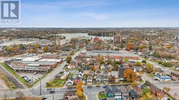 Peterborough (town Ward 3), ON K9J3V4,26 PARK STREET N