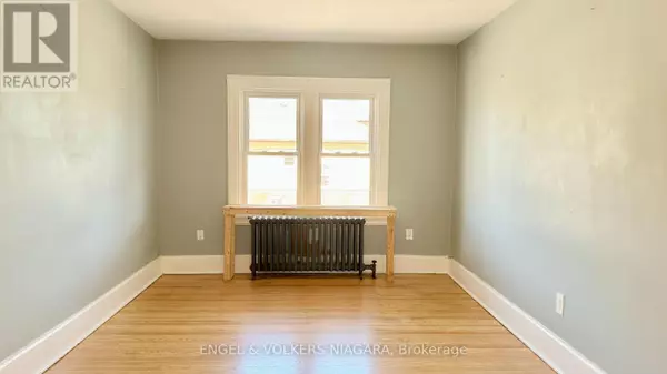 5038 HURON STREET, Niagara Falls (cherrywood), ON L2E2J7