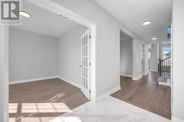 Ottawa, ON K1X0J6,584 PAAKANAAK AVENUE