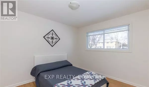 London East (east D), ON N5V2M3,53 MADEIRA DRIVE