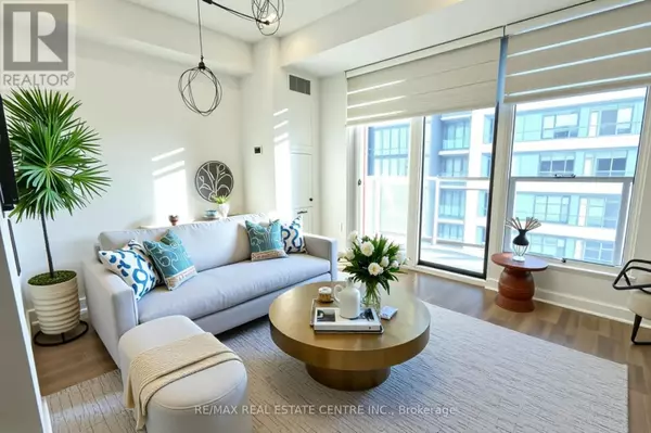 5 Wellington ST South #1803, Kitchener, ON N2G0E3