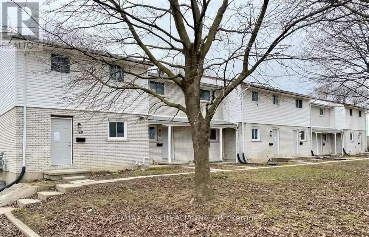 London East (east I), ON N5V1J4,99 TOULON CRESCENT