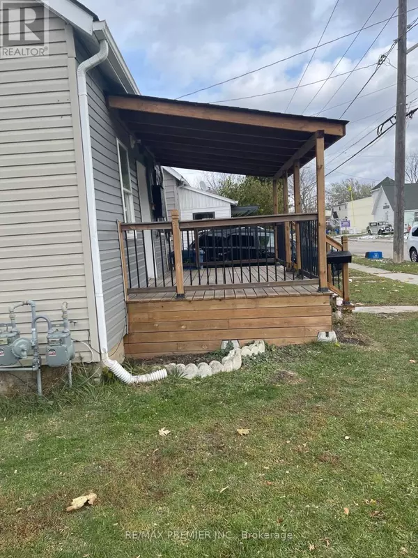 Chatham-kent (chatham), ON N7M3N3,189 King ST East #A