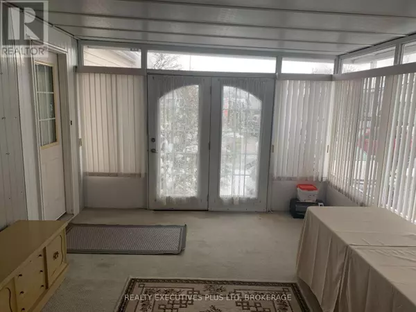 Fort Erie (stevensville), ON L0R1S0,3033 Townline RD #52