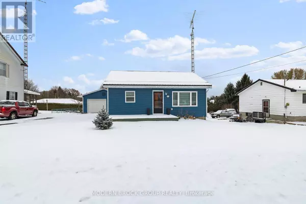 11 MAIN STREET W, Athens, ON K0E1B0