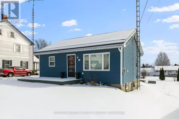 Athens, ON K0E1B0,11 MAIN STREET W