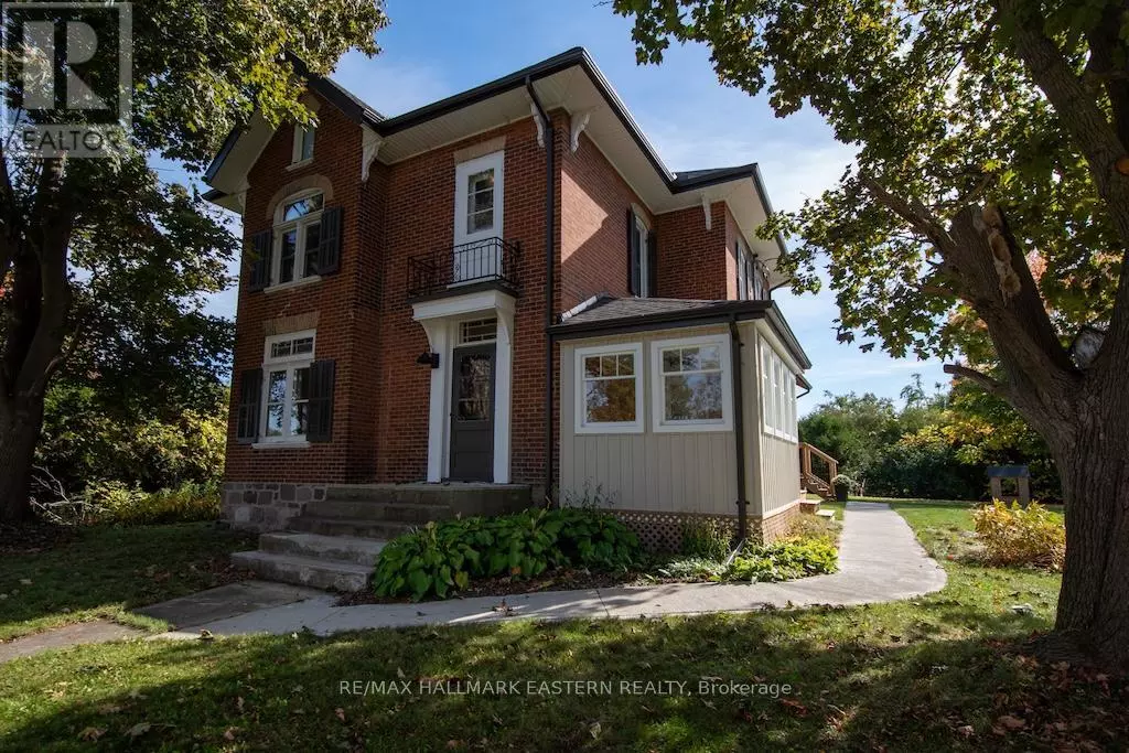 Otonabee-south Monaghan, ON K9J6Y3,3477 WALLACE POINT ROAD