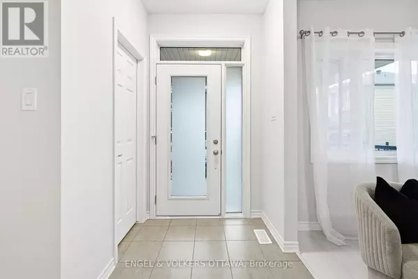 Ottawa, ON K2J7C8,135 ANTHRACITE PRIVATE