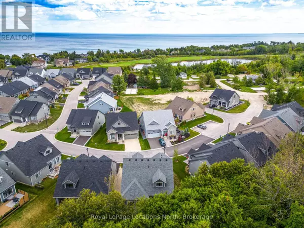 Blue Mountains, ON N0H2P0,124 BEACON DRIVE