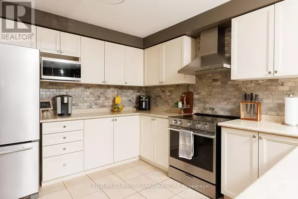 London South (south U), ON N6M0B3,2459 ASIMA DRIVE