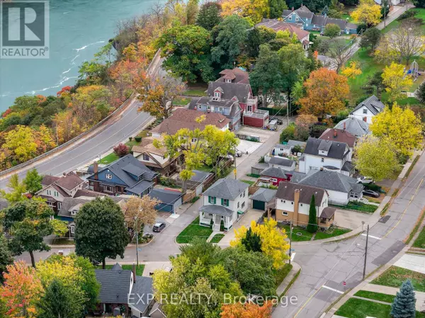 Niagara Falls (downtown), ON L2E1G4,4364 OTTER STREET