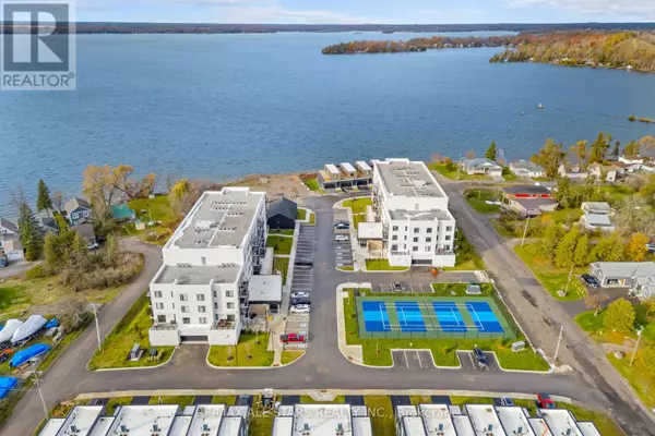 Kawartha Lakes (fenelon Falls), ON K0M1N0,19B West ST North #PH#5