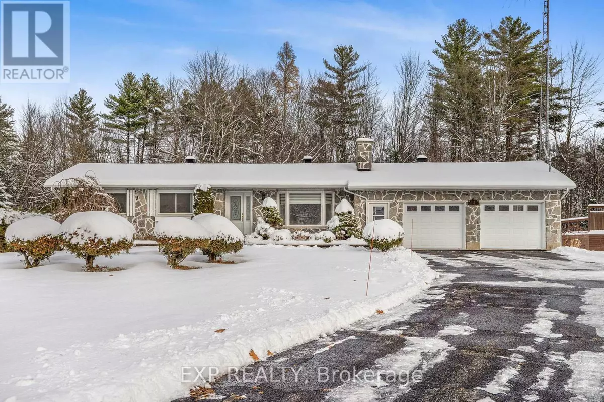 Alfred And Plantagenet, ON K0B1A0,637 STATION ROAD