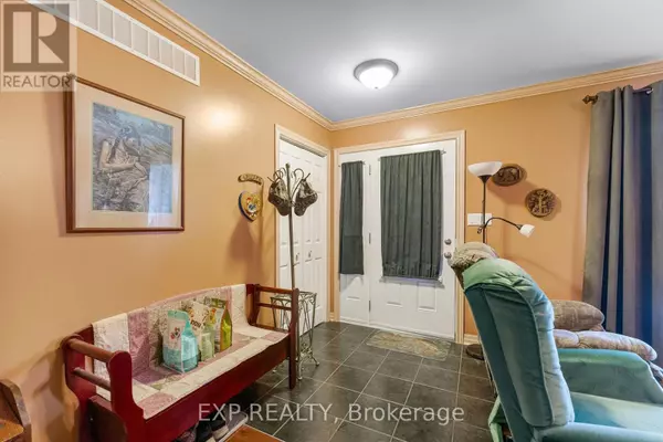 Madawaska Valley, ON K0J1B0,716 CYBULSKI ROAD