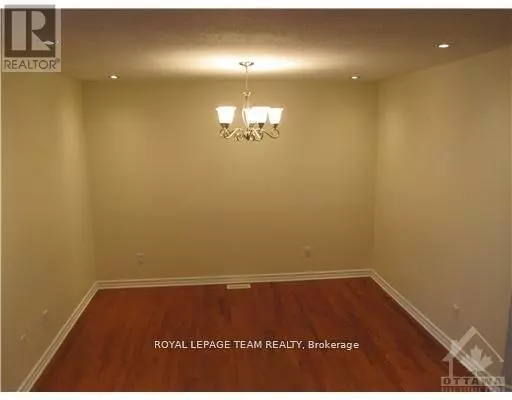 Ottawa, ON K2G7C5,21 CRESTHAVEN DRIVE