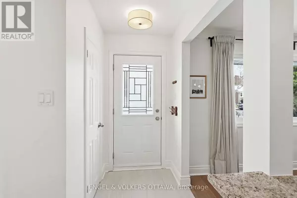 Ottawa, ON K2C2E2,1260 HENRY FARM DRIVE