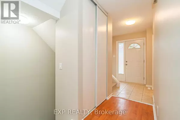 Ottawa, ON K2H8T9,3915 Old Richmond RD #A