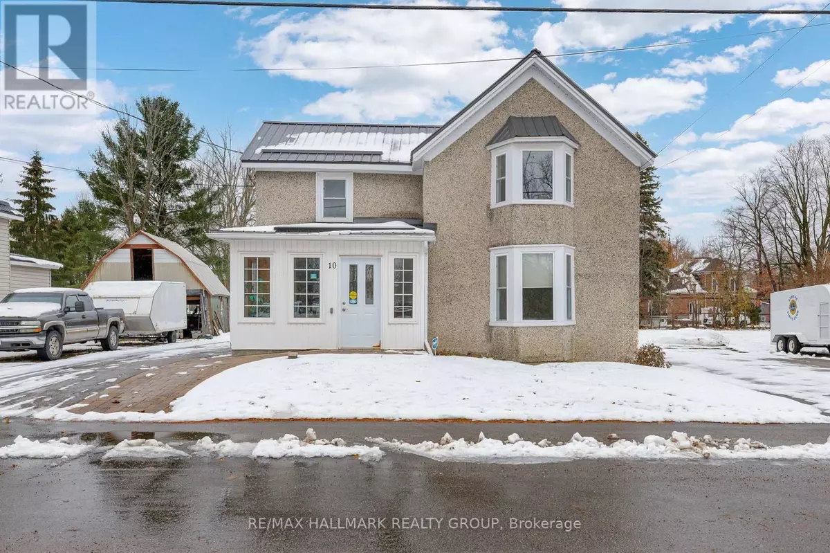 Athens, ON K0E1B0,10 WELLINGTON STREET E