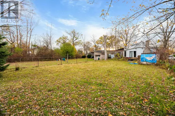 Fort Erie (ridgeway), ON L0S1B0,278 RIDGE ROAD S