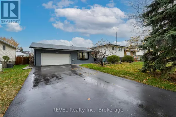 11 LINDBERGH DRIVE, Fort Erie (central), ON L2A2Z5