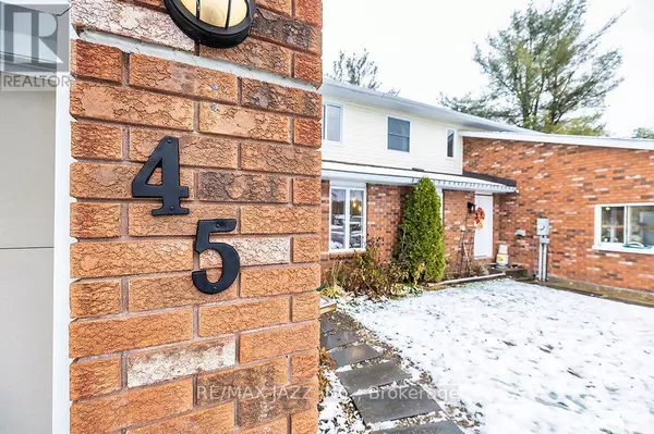 Bracebridge (macaulay), ON P1L1G9,45 MILTON STREET