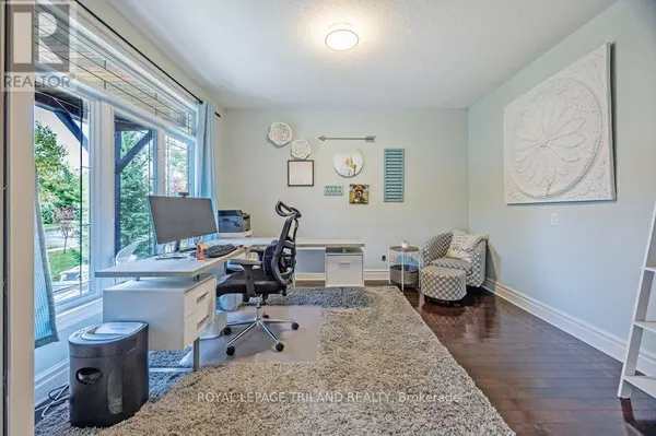 London North (north B), ON N5X0A3,139 SKYLINE AVENUE