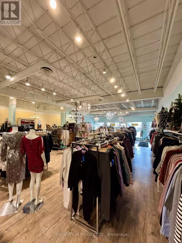 Ottawa, ON K2H8R2,2039 Robertson RD #9