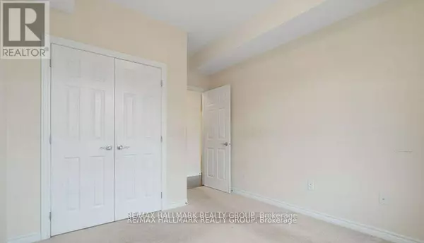 Ottawa, ON K2T0J6,180 Guelph Private #301