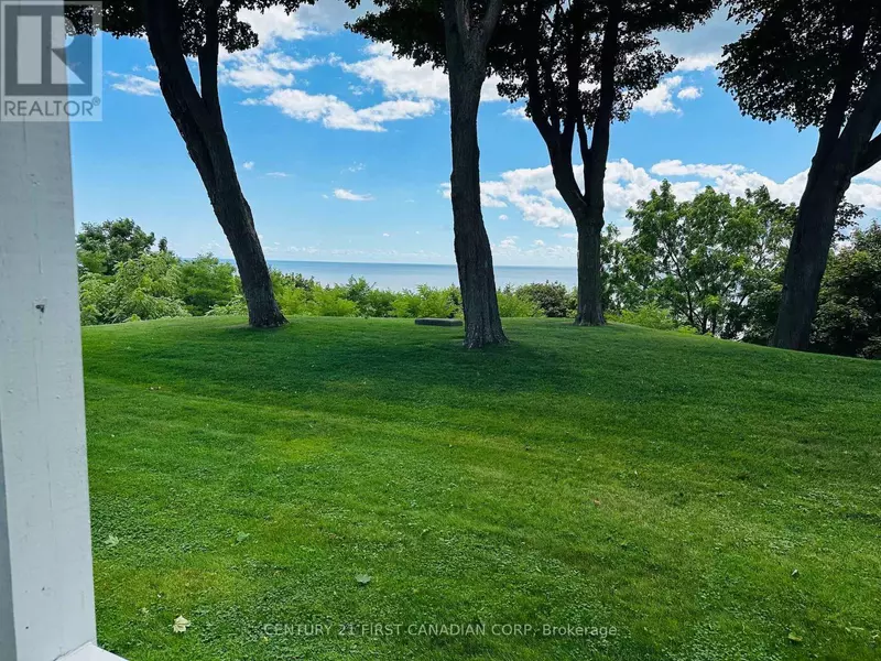 374 FRONT ST #50, Central Elgin, ON N5L1G1