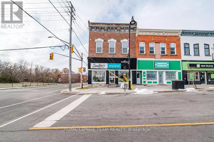 4 ELGIN STREET W, Arnprior, ON K7S1N3