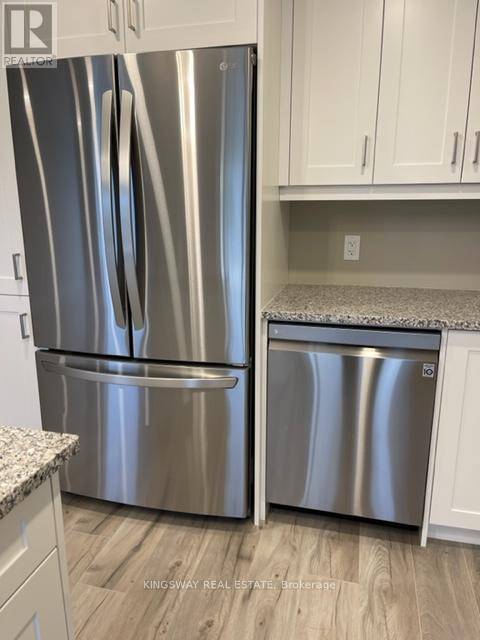 Kitchener, ON N2E3N9,1 HIGHBOOK ST. STREET W