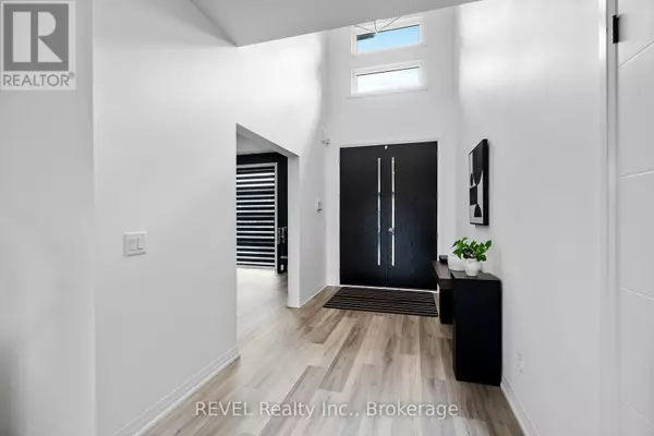 Niagara Falls (brown), ON L2H3T3,7365 JONATHAN DRIVE