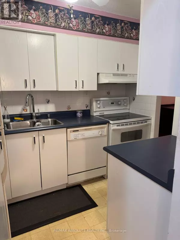 Ottawa, ON K1L8E7,158A McArthur AVE #1607