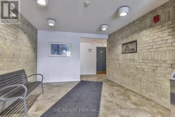 London South (south T), ON N5Z4X5,729 Deveron CRES #304