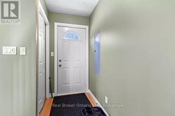 Northern Bruce Peninsula, ON N0H1W0,290 MYLES BAY SHORE ROAD