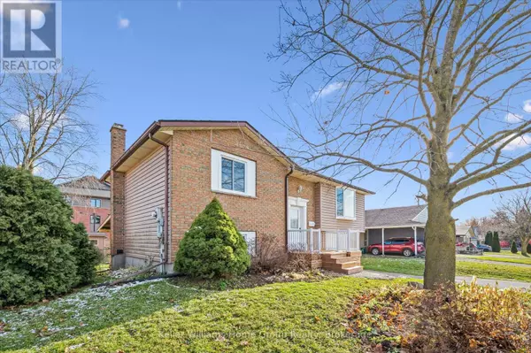 Centre Wellington (fergus), ON N1M1B6,450 FORFAR STREET