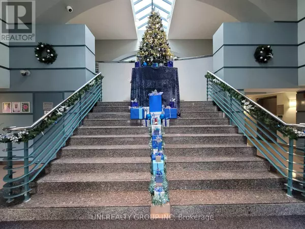 Ottawa, ON K1Y4S3,45 HOLLAND AVE #510