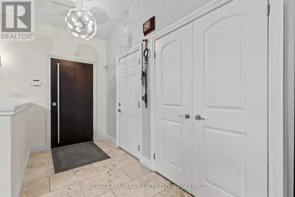 Niagara Falls (forestview), ON L2H0E3,9147 HENDERSHOT BOULEVARD