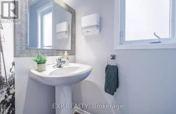 Ottawa, ON K2M3B1,353 Hillsboro Private #42