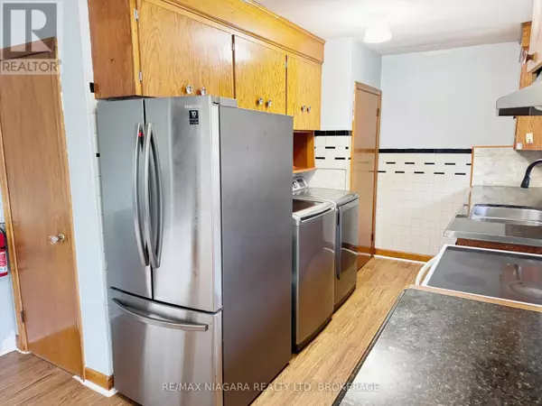 Niagara Falls (morrison), ON L2E5H4,6427 BURDETTE DRIVE