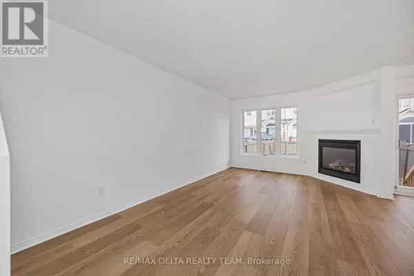 Ottawa, ON K1C7R5,216 FORESTCREST STREET