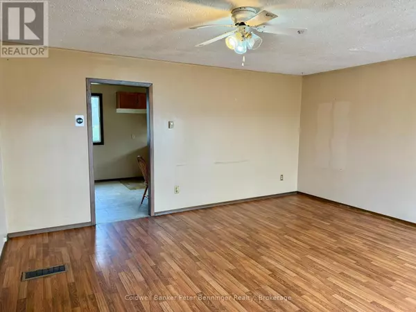 Brockton, ON N0G2V0,1030 YONGE STREET S