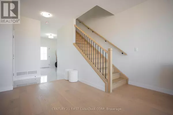 London South (south V), ON N6P1J9,4295 CALHOUN WAY