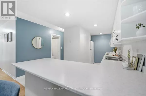 Ottawa, ON K1E3X9,320 Centrum BLVD #206