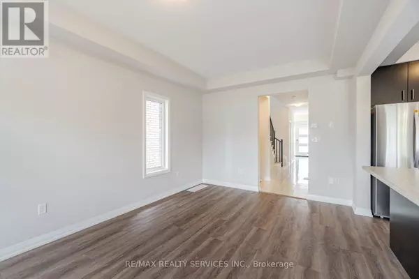 Niagara Falls (brown), ON L2H3V5,7310 MARVEL DRIVE