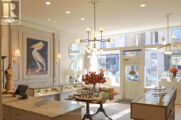 Stratford, ON N5A1W9,96 DOWNIE STREET