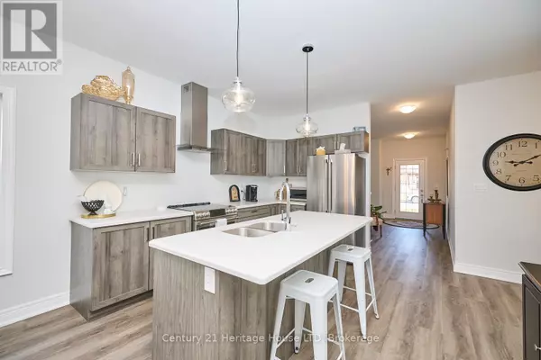 Fort Erie (lakeshore), ON L2A0E8,394 HUMMEL CRESCENT